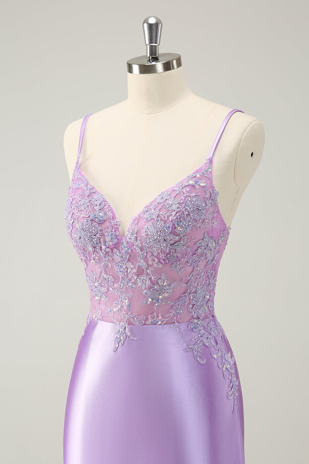 Glittrande Bodycon Lila Spaghetti Remmar Homecoming Klänning med Paljetter