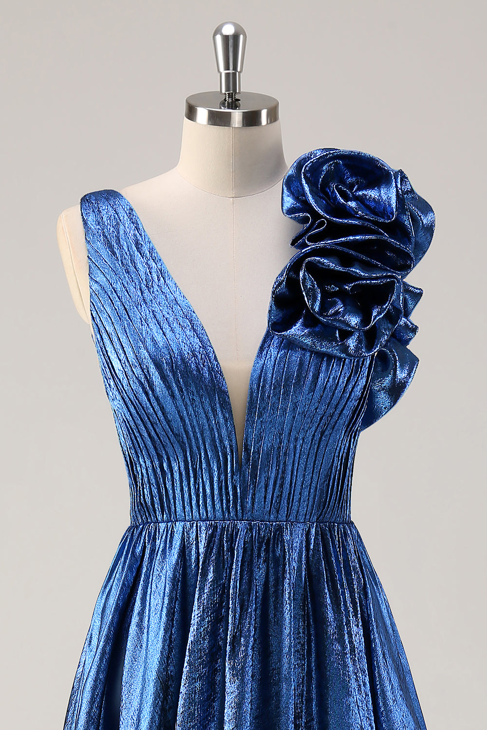 Royal Blue A Line Djup V-ringad Metallic Prom Klänning med Blommig Axeldetalj
