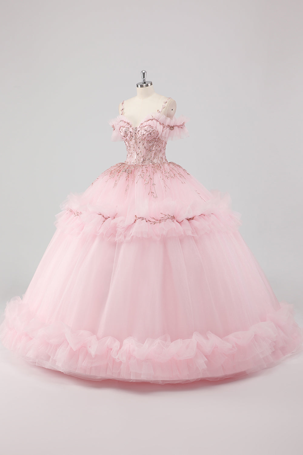 Prinsessa rodna balklänning kall axel volanger tyll quinceanera klänning med paljetter broderi