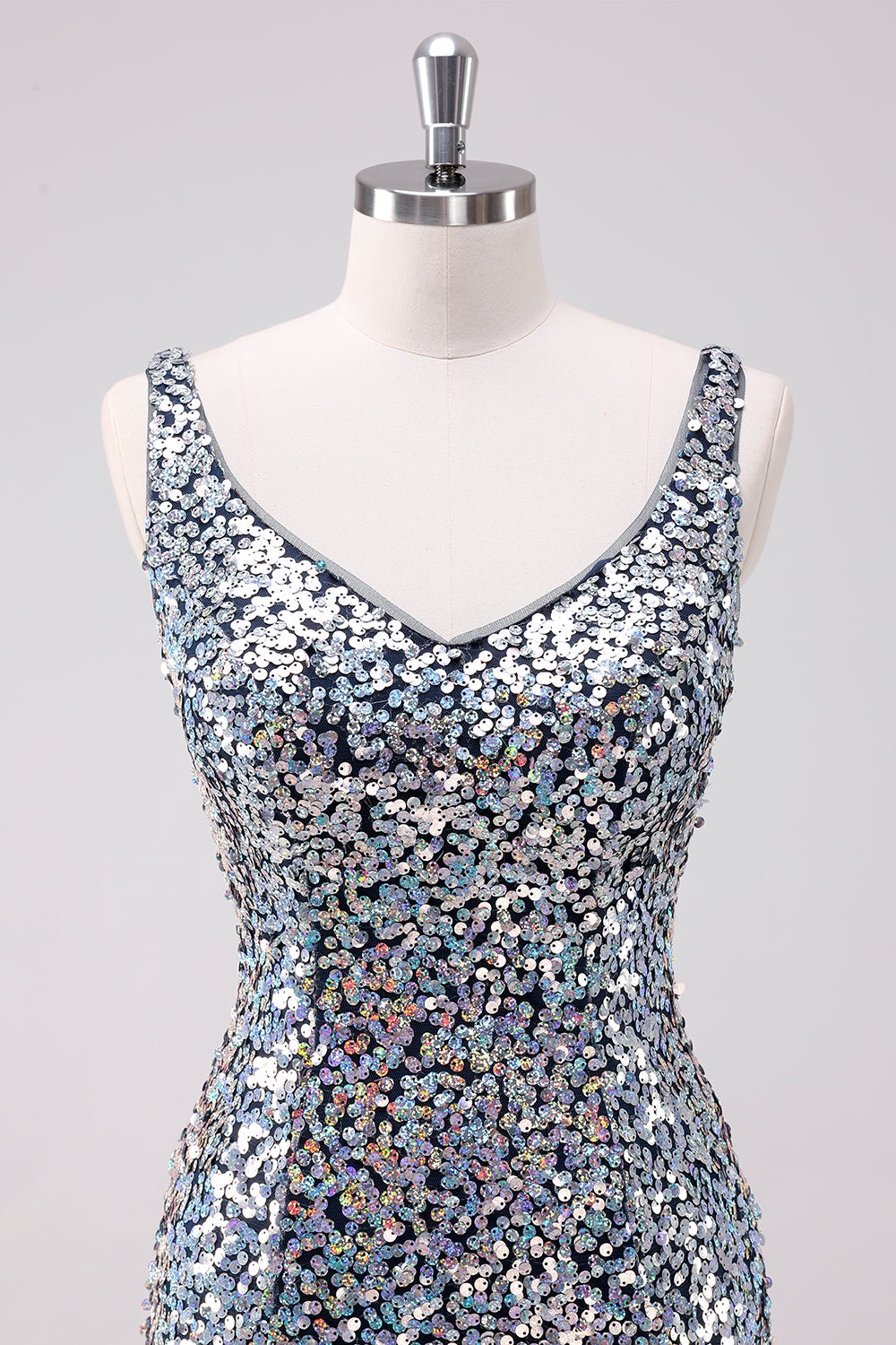 Glittrande Silver Bodycon V-ringad Kort Homecoming Klänning med Paljetter
