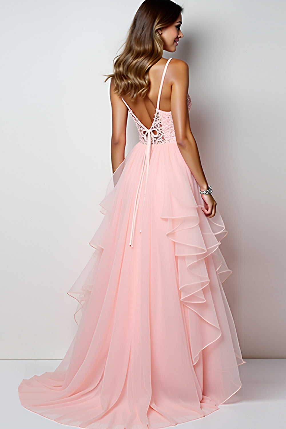 Rodnande Rosa En linje Spaghetti Straps Lång Balklänning Med Ruffles