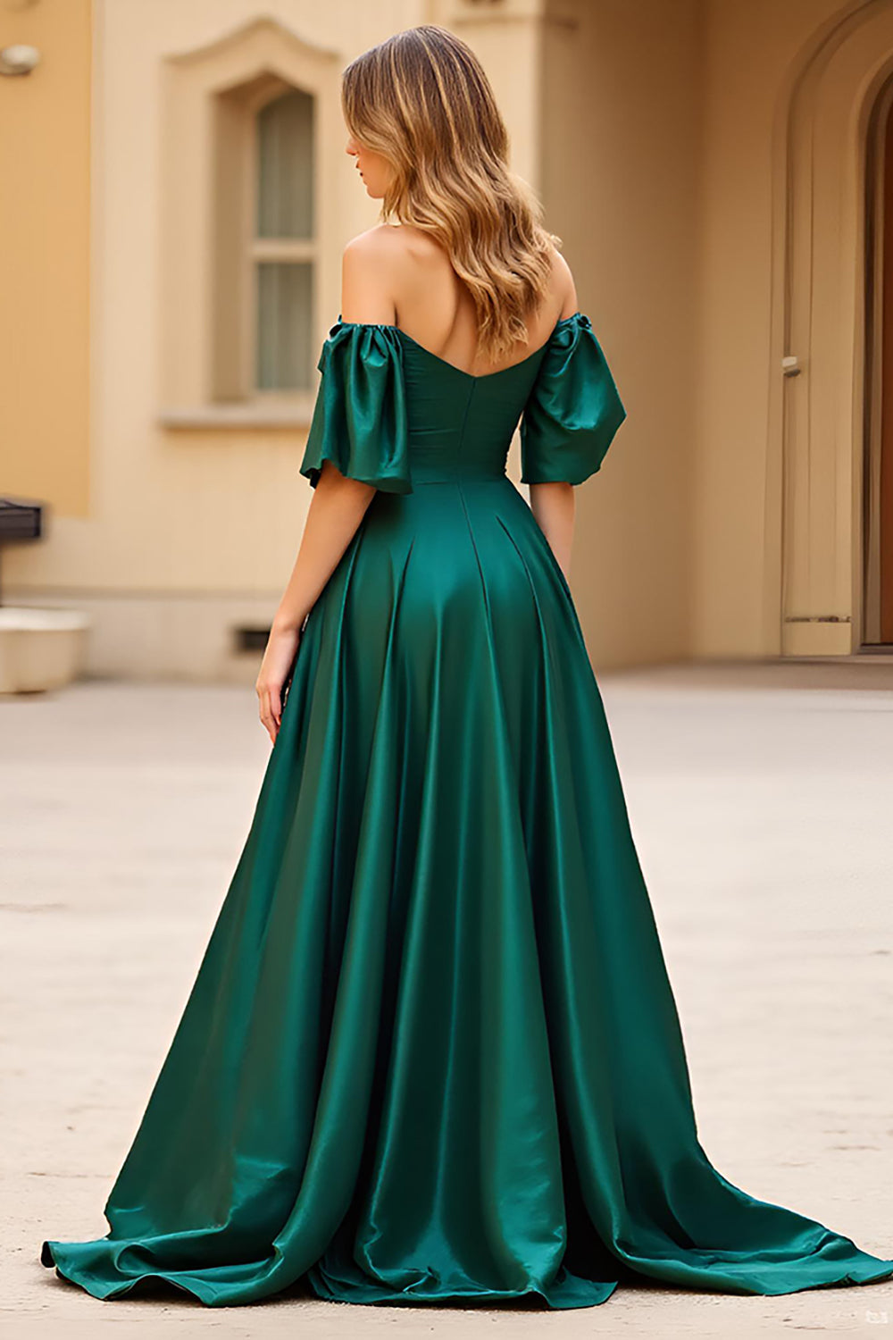 Mörkgrön Off The Shoulder Puff Ärmar Lång Satin Prom Klänning med slits