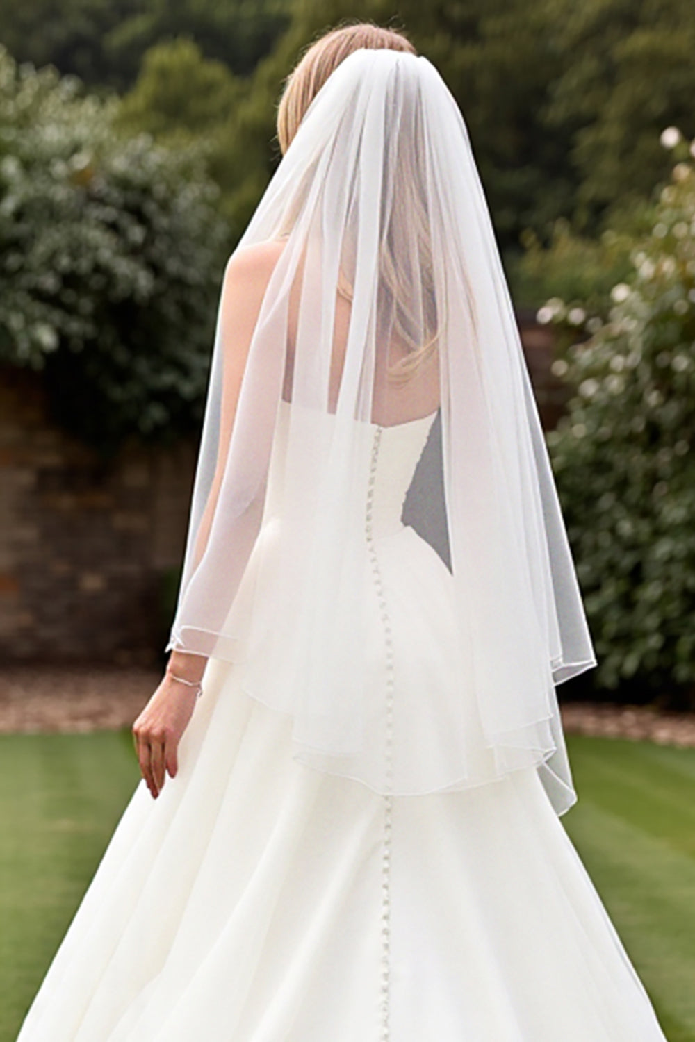 Stretch Satin Organza Elfenben En linje Axelbandslös Bröllopsklänning