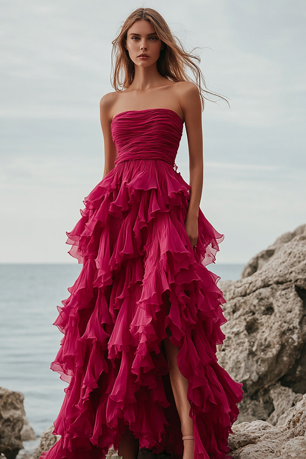 Fuchsia Ruffle A Line Axelbandslös Lång Formell Klänning med Slits