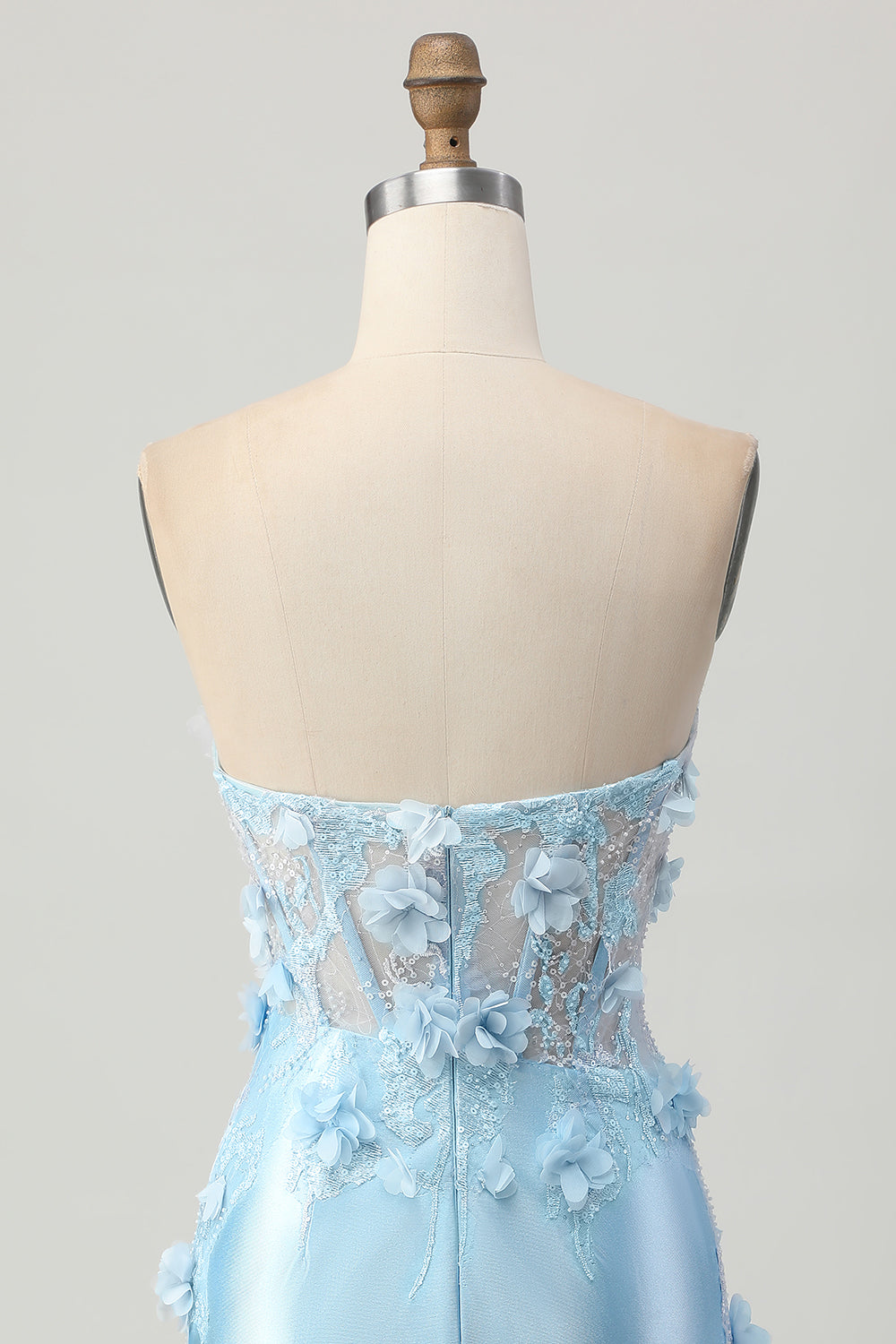 Himmelsblå Satin Bodycon Axelbandslösa Paljetter Kort Homecoming Klänning med Appliques