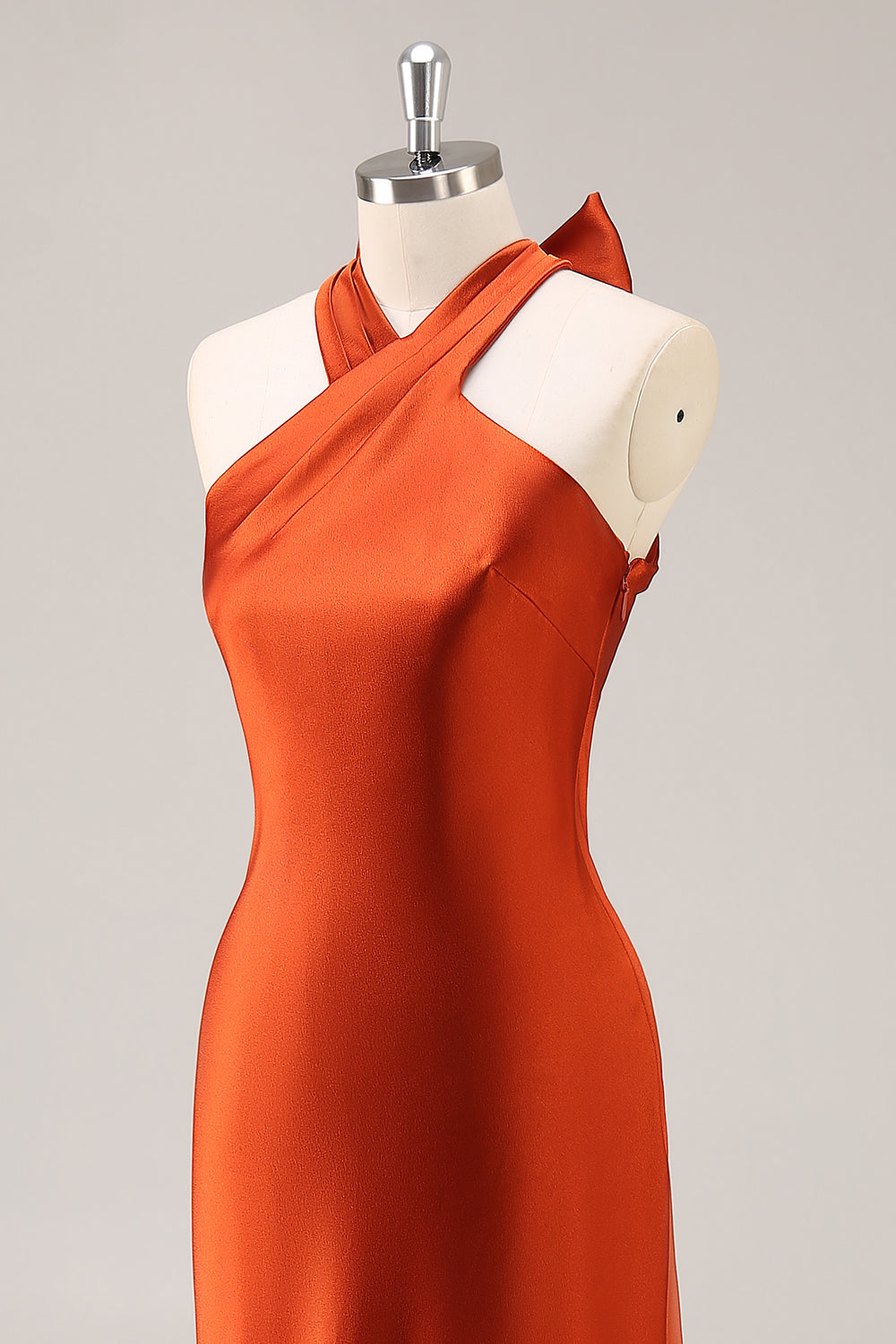 rost satin halter sjöjungfru lång brudtärna klänning med rosett