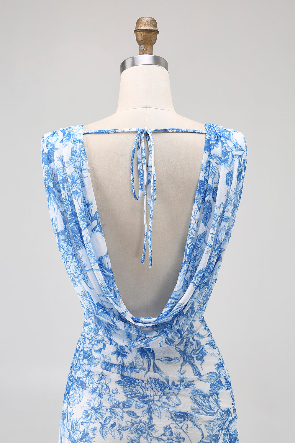 Blå blomma kåpa hals fodral tryckt lång brudtärna klänning med slits