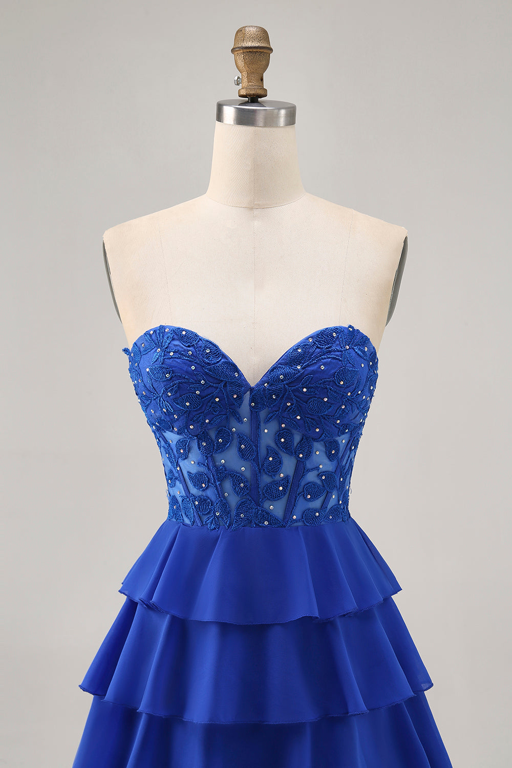 Axelbandslös A-linje Tiered Korsett Royal Blue Homecoming Klänning med Beading