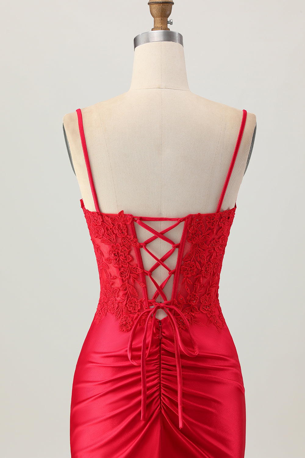 Mörkröd Spaghetti Straps Pärlstav Kort Tight Homecoming Klänning med Snörning Upp Tillbaka