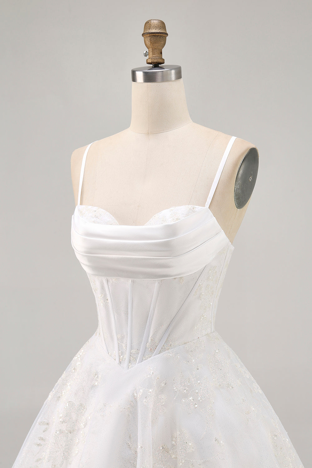 Vit A-linje Korsett Spaghetti Remmar Satin Homecoming Klänning med Appliques
