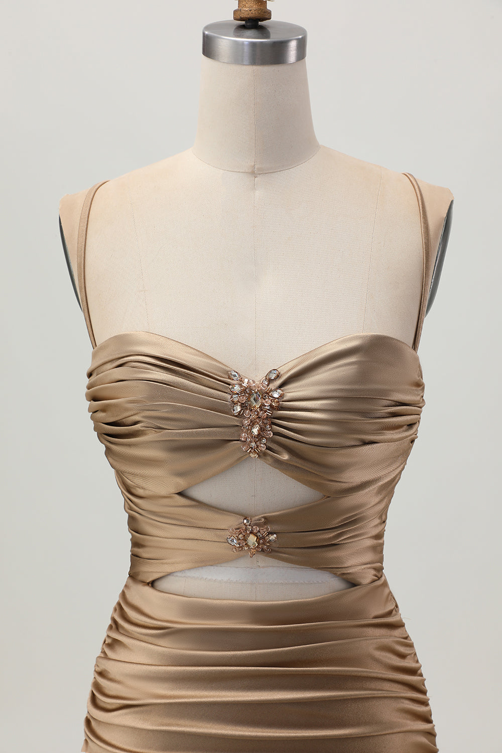 Mörk Khaki Rynkad Cut-Out Tight Mini Homecoming Klänning med Snörning Upp Tillbaka