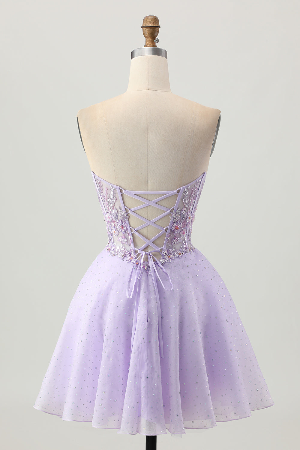 Glittrande En linje Axelbandslösa Paljetter Snörning Upp Tillbaka Mini Lila Homecoming Klänning med Beading