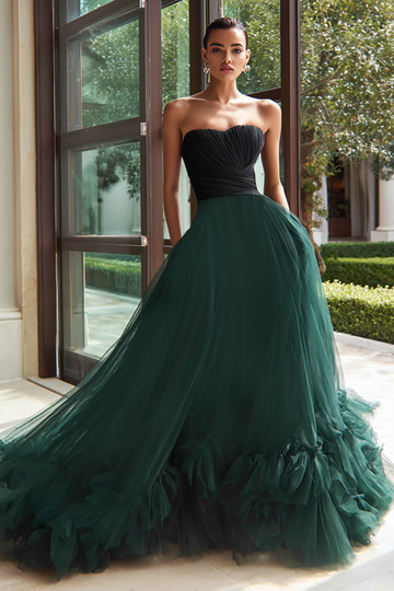 Svart och grön tyll En linje axelbandslös lång formell klänning