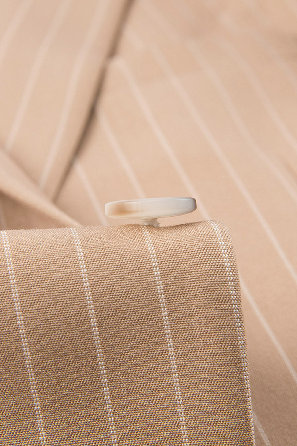 Beige randig 3-delad skårad kavajslag herrkostymer