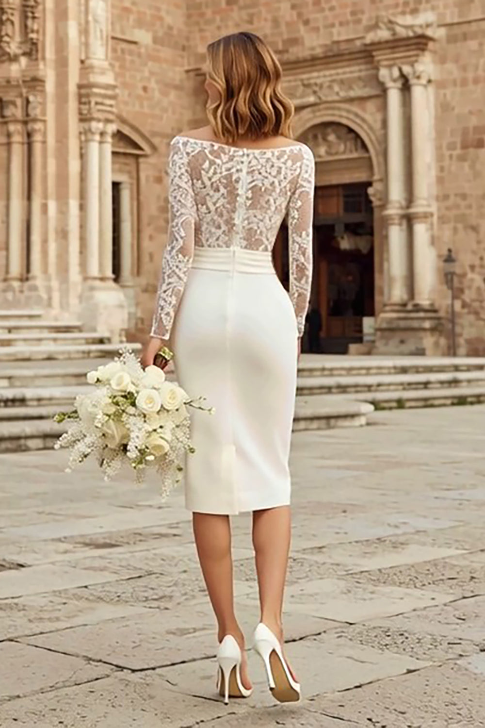 Ivory Bodycon Bateau Neck Midi Förlovningsklänning med Spets