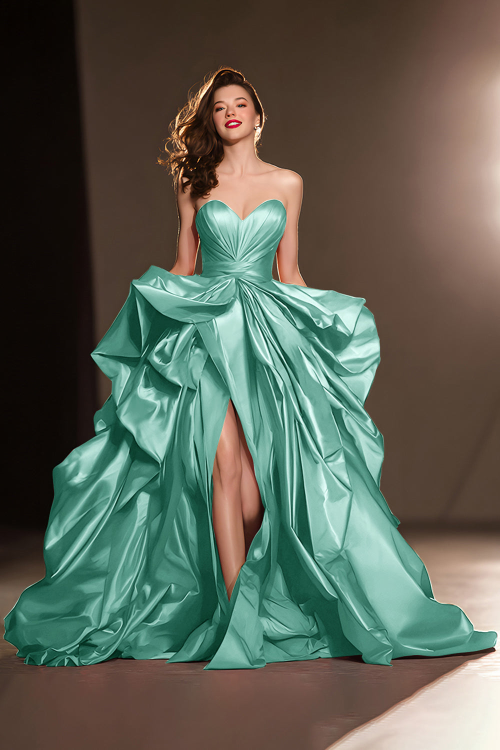 A Line Sweetheart Mörkröd Volang Pageant Klänning med slits