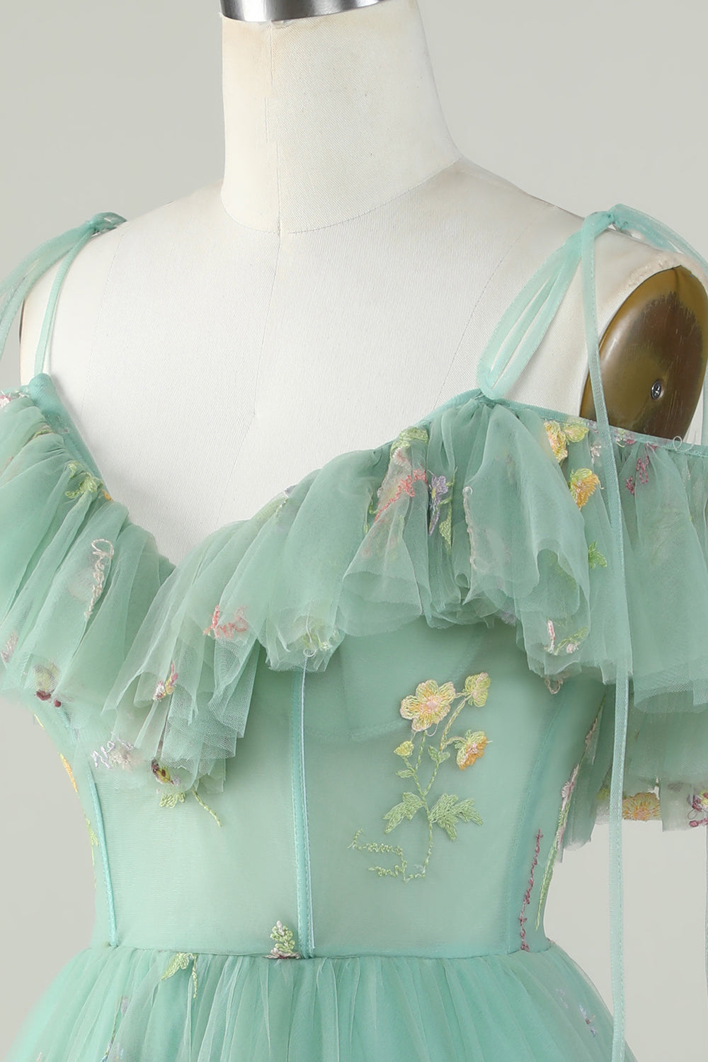Lavendel Av Axeln Corset Hemkomst Klänning med Volanger