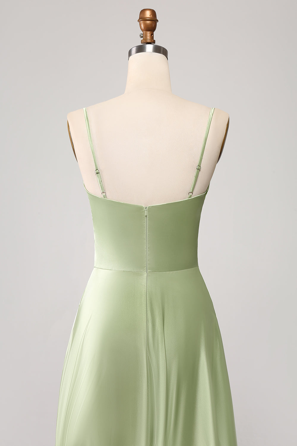 Dusty Sage A Line Cowl Neck Satin Long Prom Klänning med plisserad