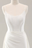 Vit Spaghetti Straps Satin Sweep Train Bröllopsklänning med slits