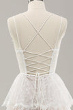 Vit A Line Spaghetti Straps Tiered Lace Bröllopsklänning med Snörning Upp Tillbaka