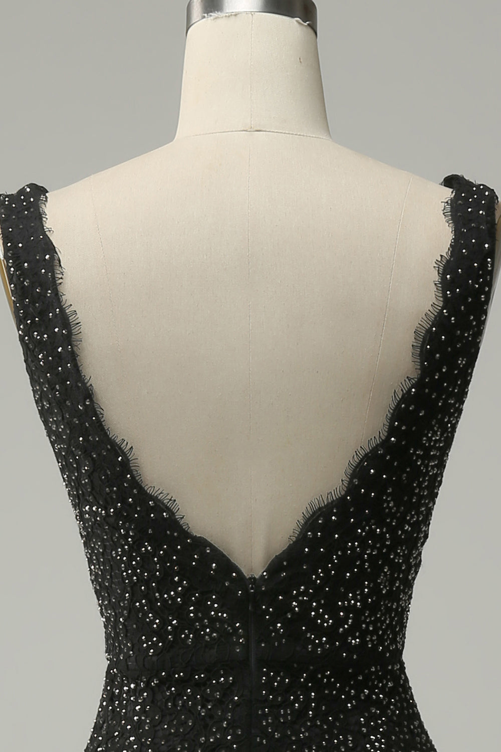 Mermaid Deep V Neck Black Lace Long Prom Dress med pärlor