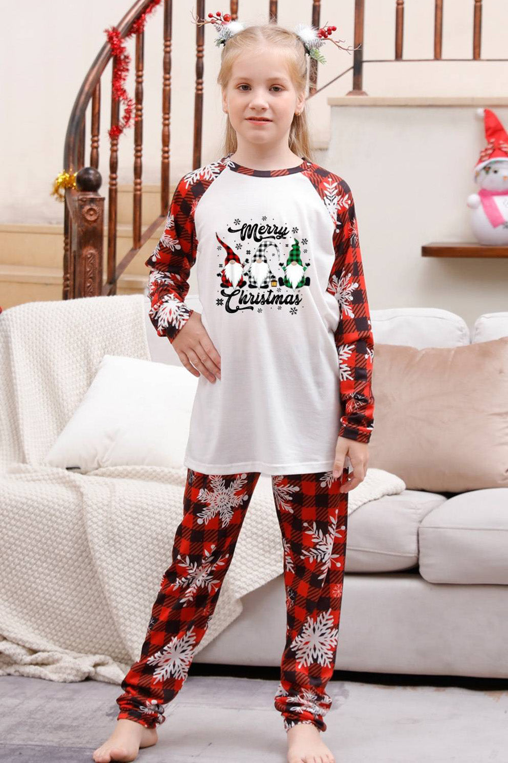 Röd Pläd Matchande familj julpyjamas med snöflinga