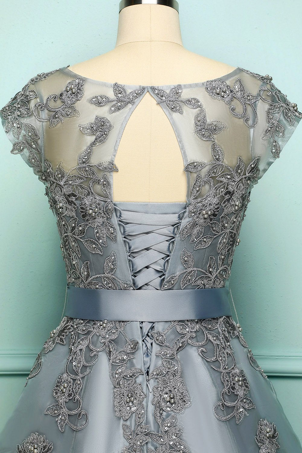 Båthals Appliqués Kort Festklänningar