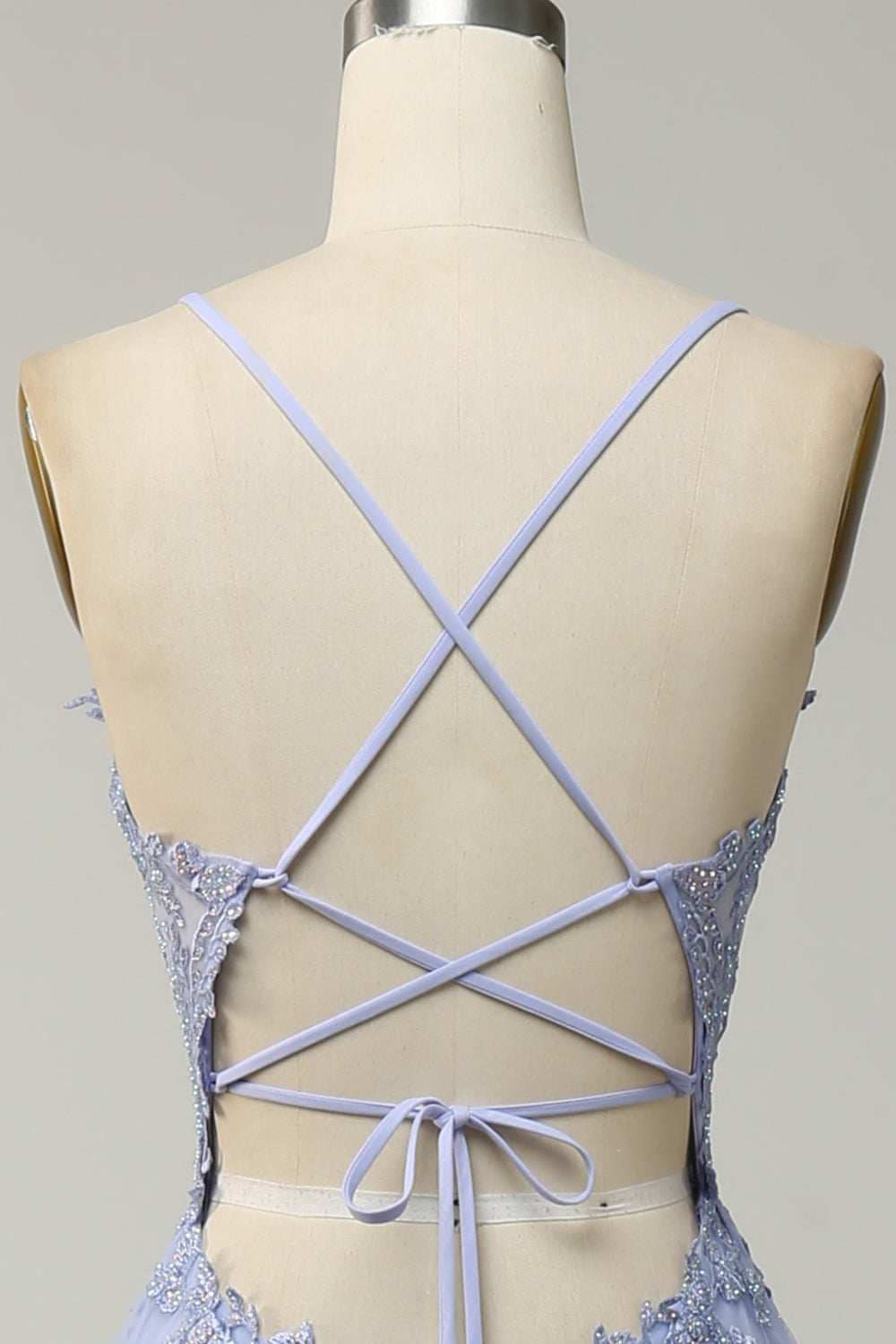 Ljuslila Spaghettiband A-linje Lång Balklänning Med Criss Cross Tillbaka