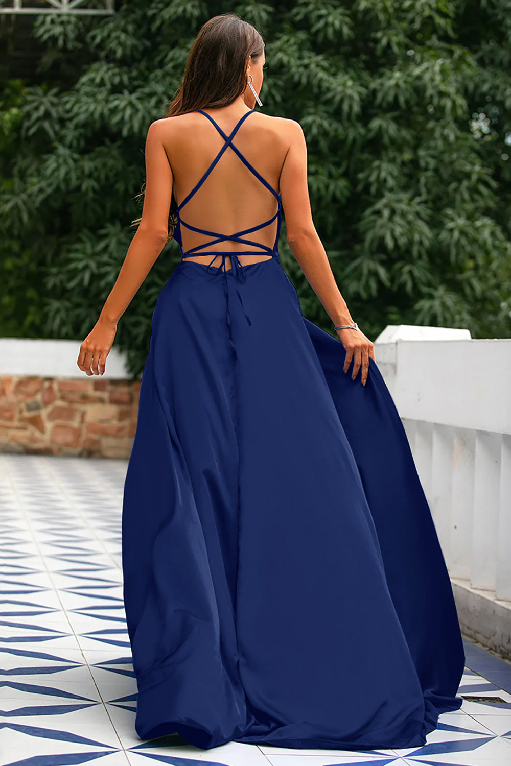 Royal Blue A-linje Spaghetti Straps Backless Lång Satin Balklänning med slits