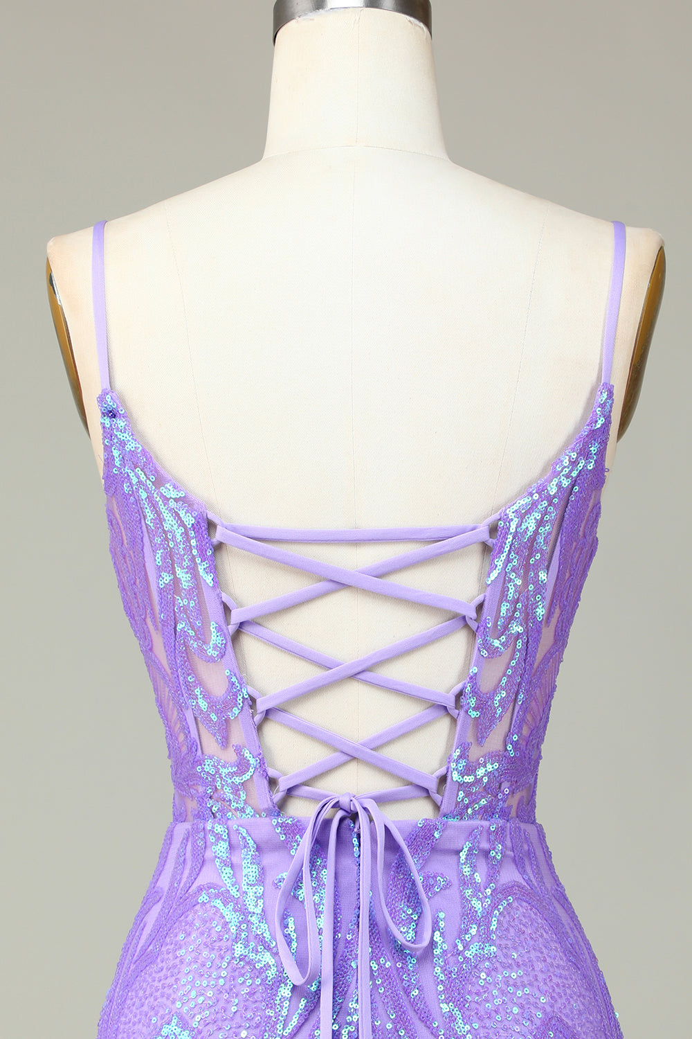 Snygg Bodycon Spaghettiband Lila Paljetter Korsett Homecoming Klänning med Criss Cross Tillbaka