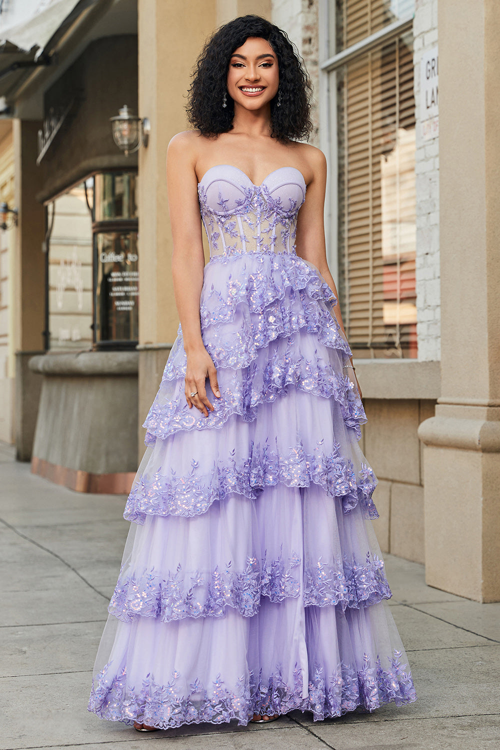 Princess A Line Sweetheart Lavender Corset Balklänning med Tiered Spets