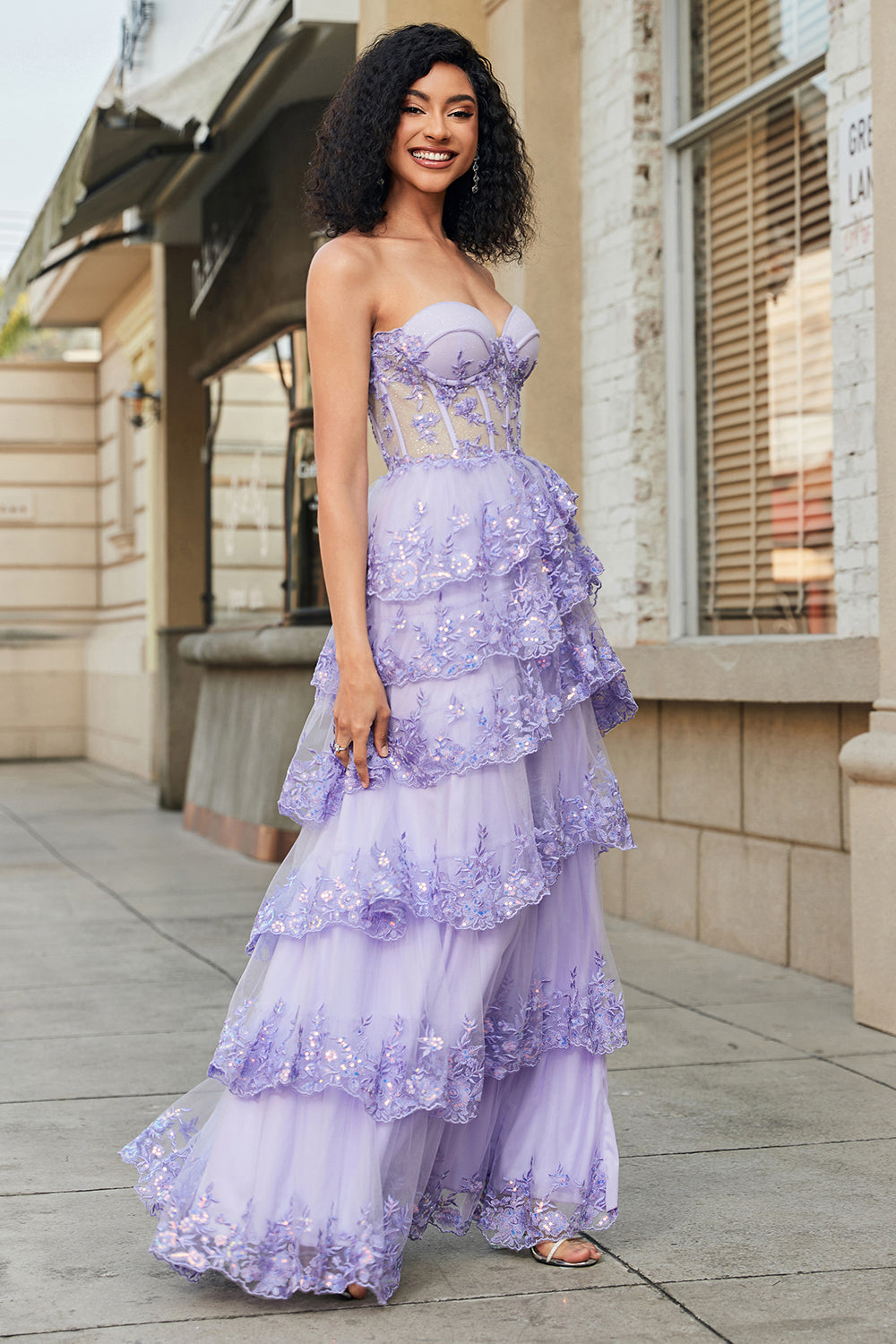Princess A Line Sweetheart Lavender Corset Balklänning med Tiered Spets