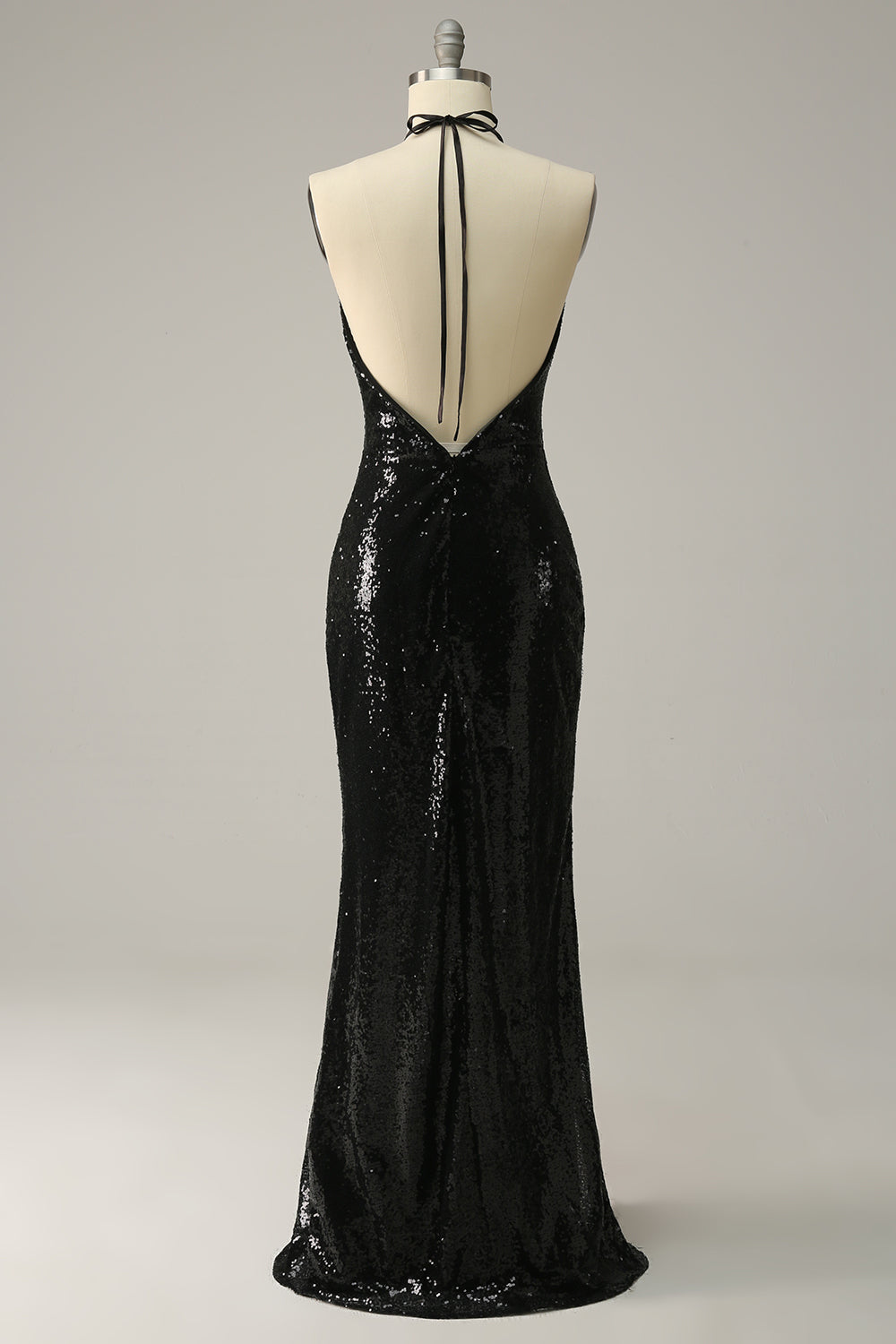 Sheath Halter Svarta paljetter Plus Size Bal Klänning med öppen rygg