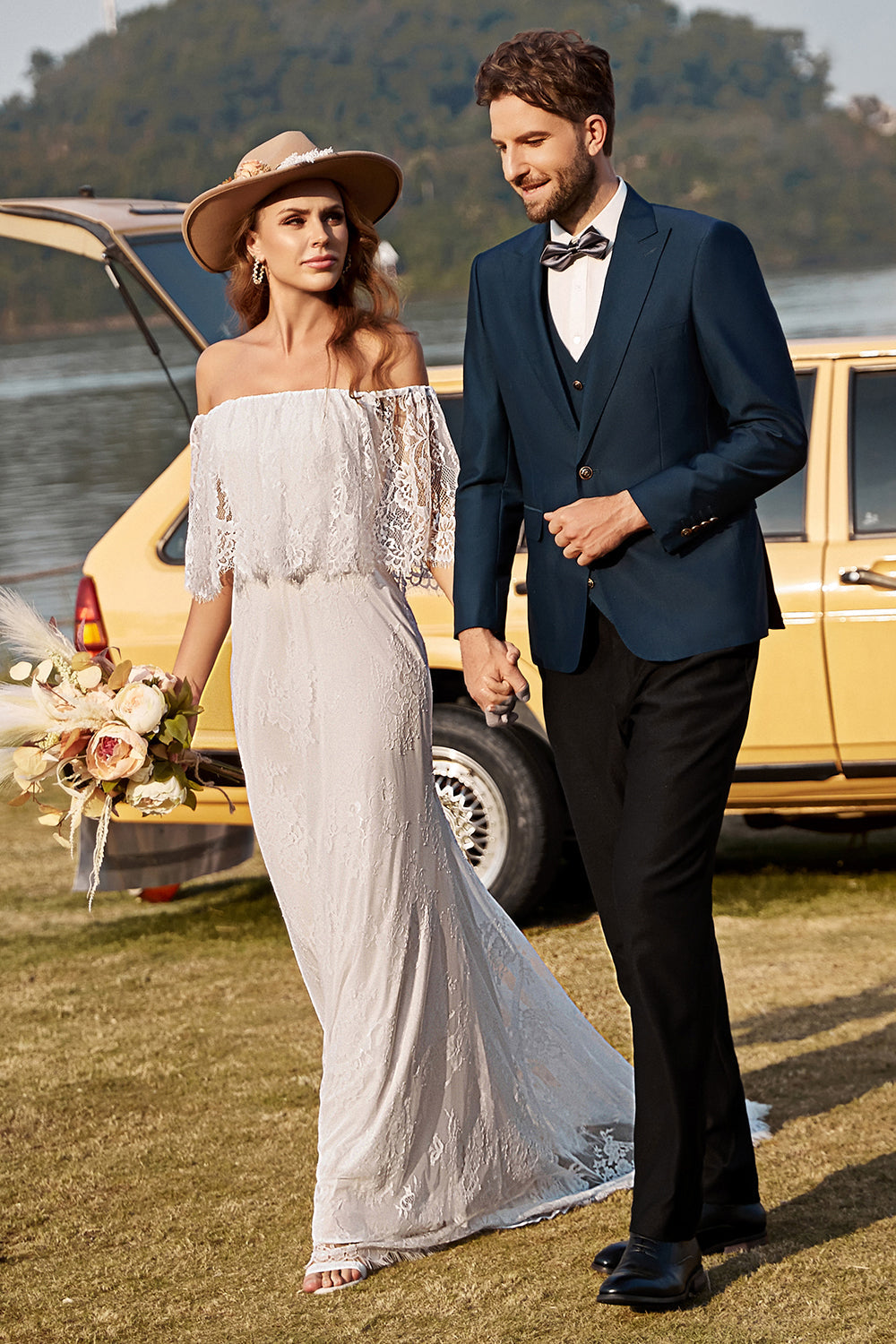 Elfenben Sjöjungfru Av Axeln Spets Boho Bröllopsklänning Med Sveptåg