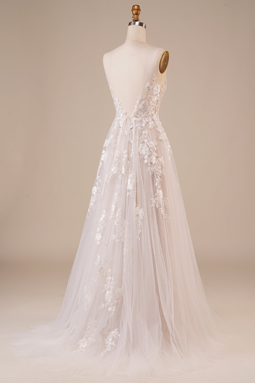 Tyll Rygglös Elfenben Lång Bröllopsklänning med Broderi