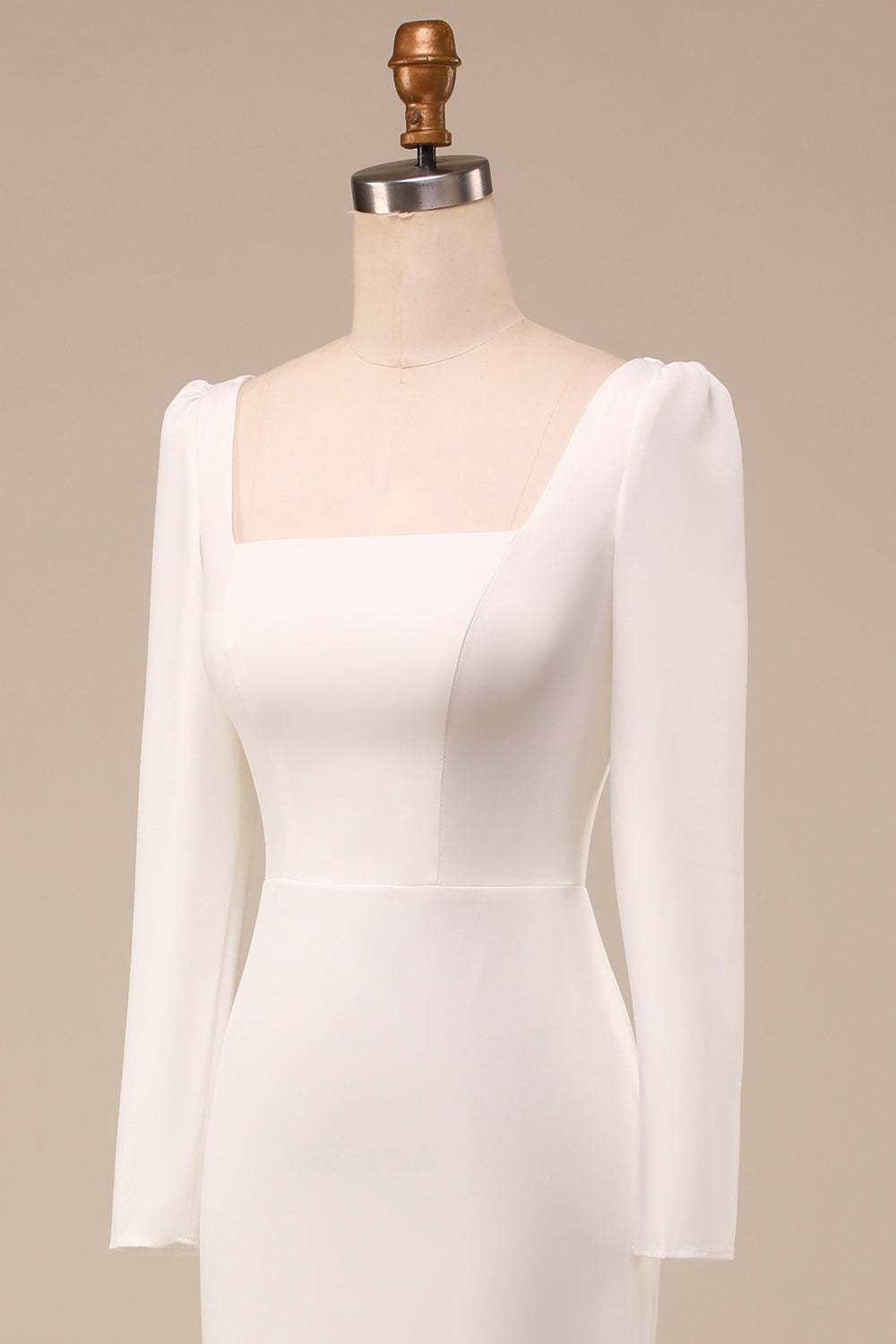 Elfenben sjöjungfru fyrkantig hals brudklänning med långa ärmar