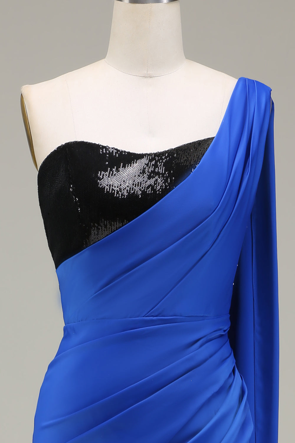 Royal Blue One Shoulder Satäng och Paljett Mermaid Plisserad Balklänning med slits