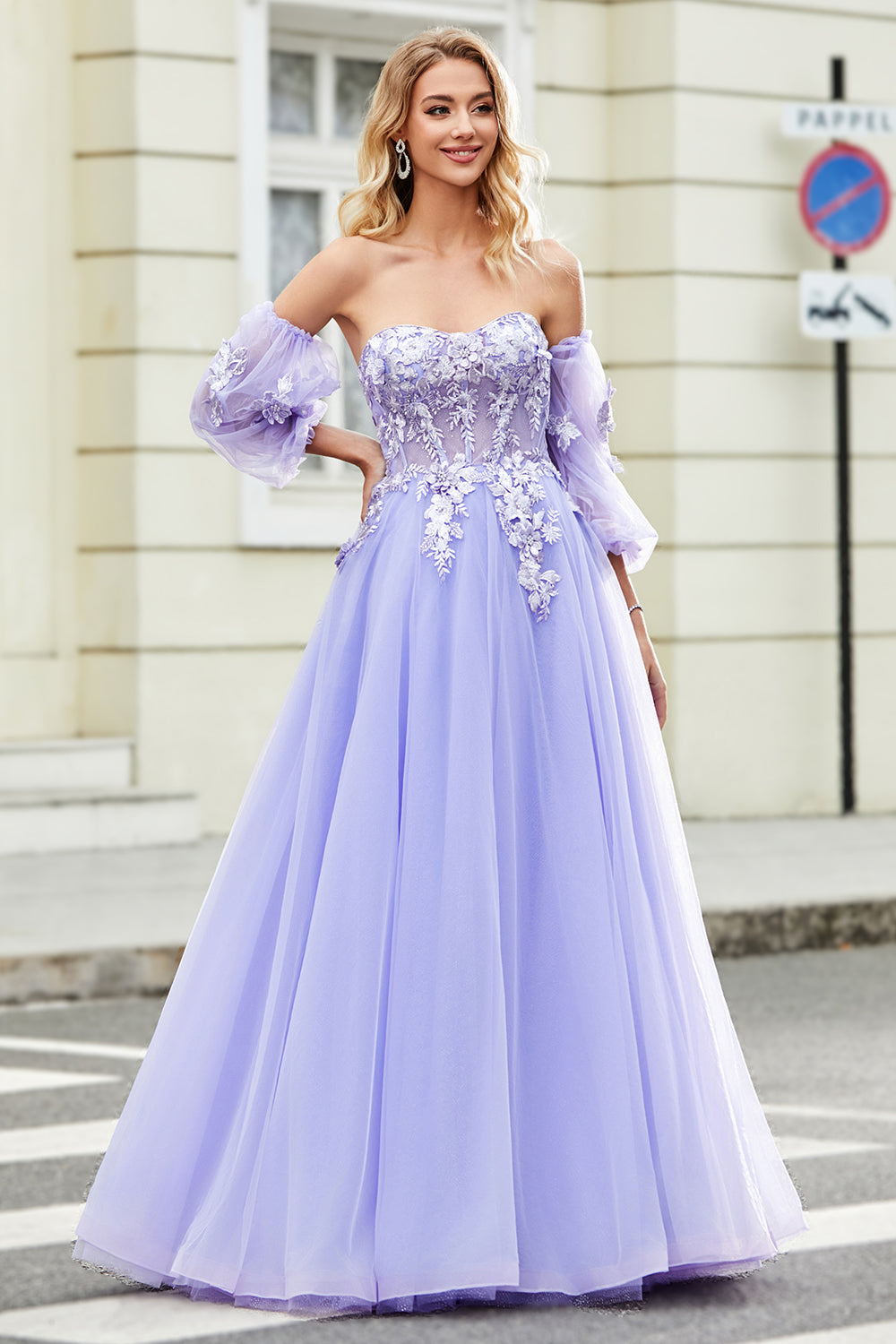Underbar A Line Off The Shoulder Lavendel Korsett Balklänning med applikationer