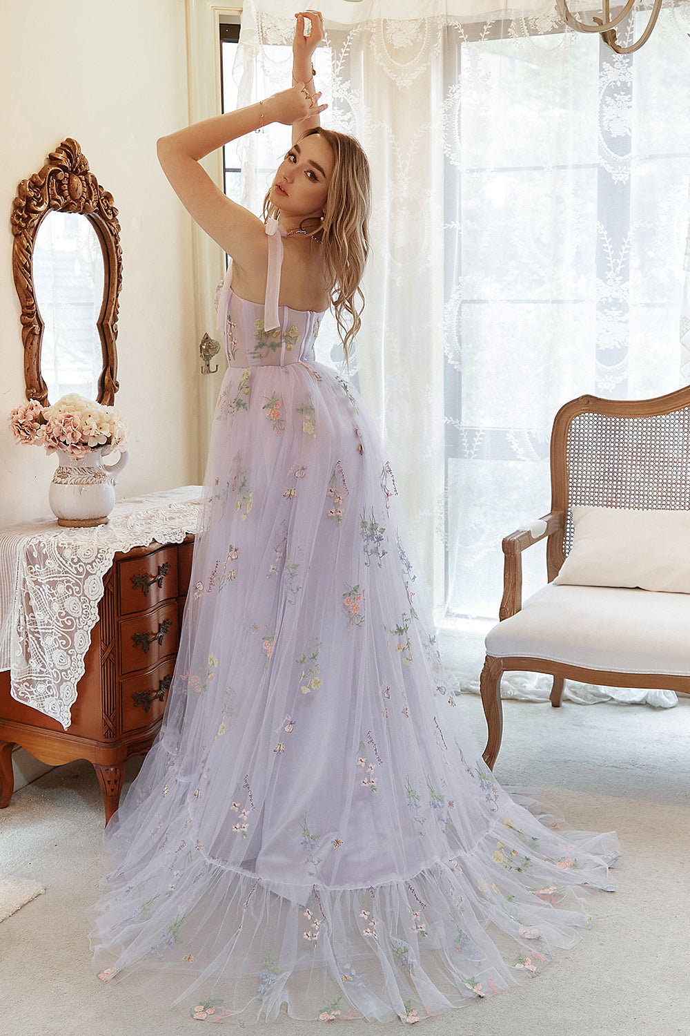 Lavendel Tulle En linje korsett Plus Size Bal Klänning med broderad