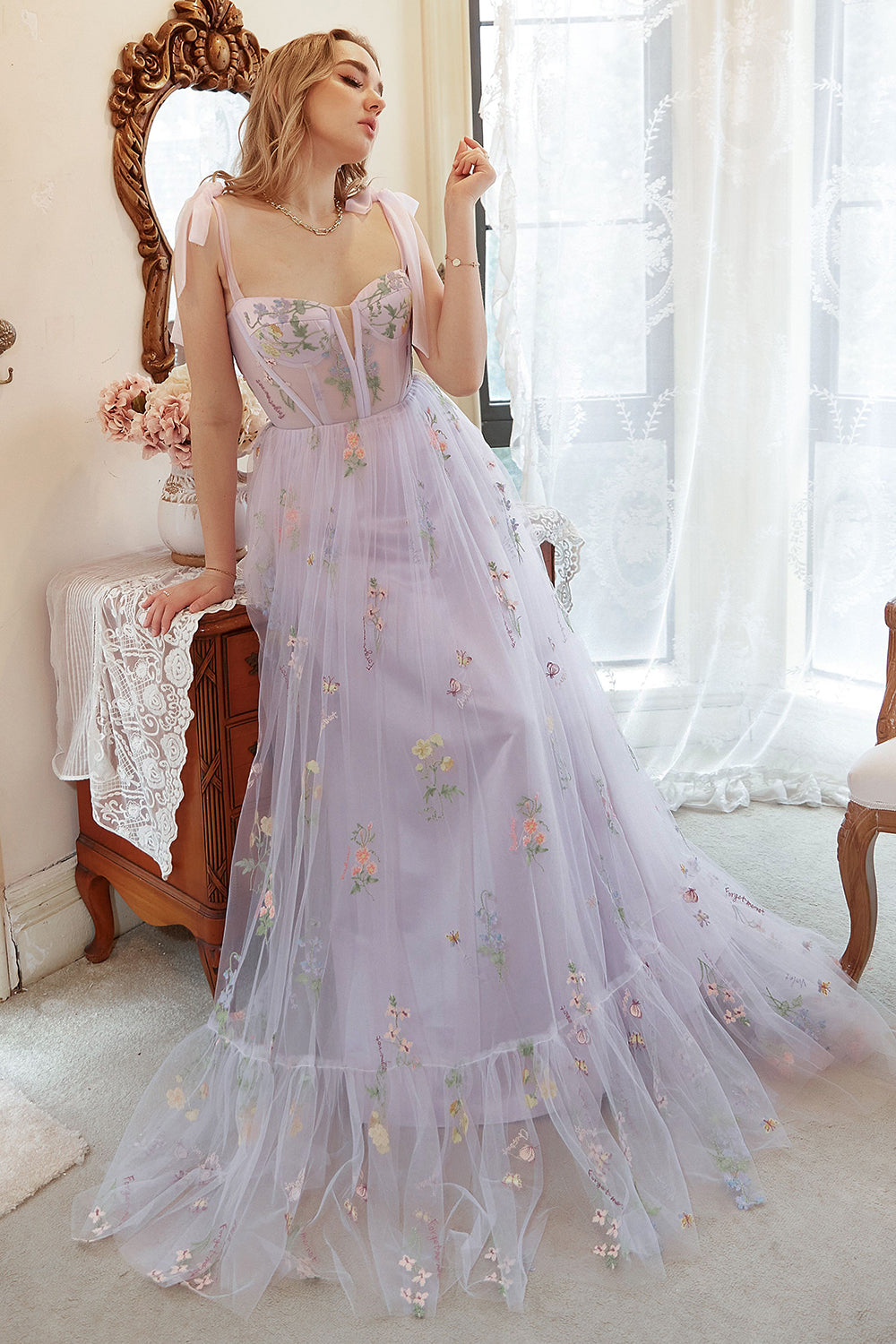 Lavendel Tulle En linje korsett Plus Size Bal Klänning med broderad