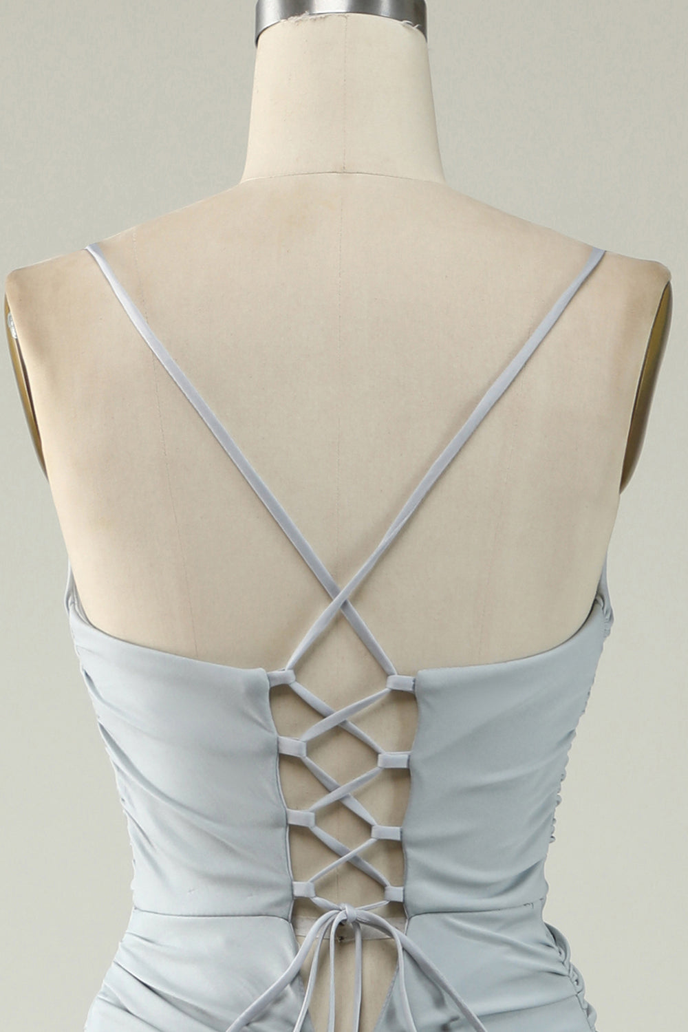 Grå Sjöjungfru Spaghetti Remmar Plus Size Balklänning med Criss Cross Tillbaka