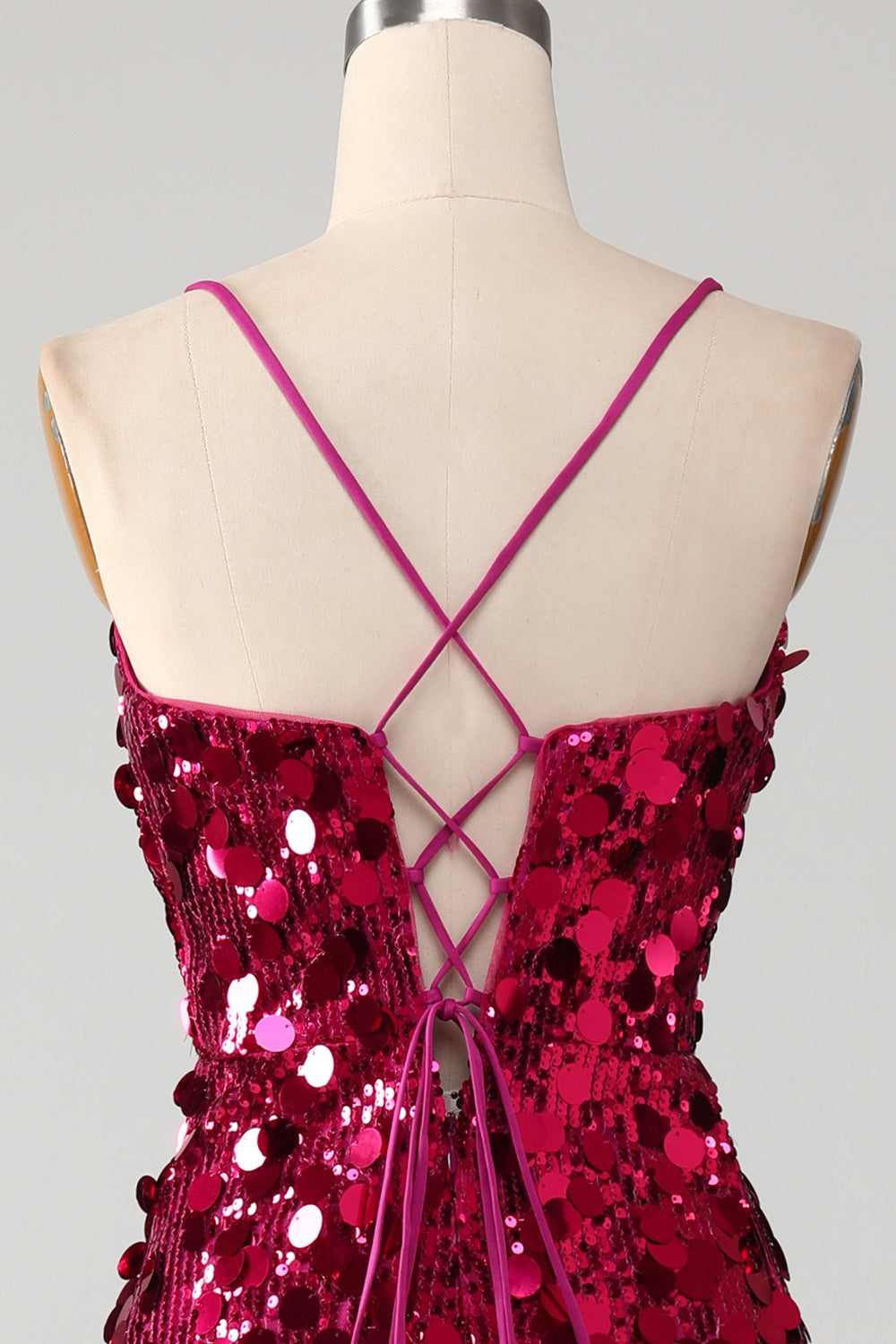 Glittrande sjöjungfru spaghetti remmar Fuchsia paljetter Lång balklänning med slits