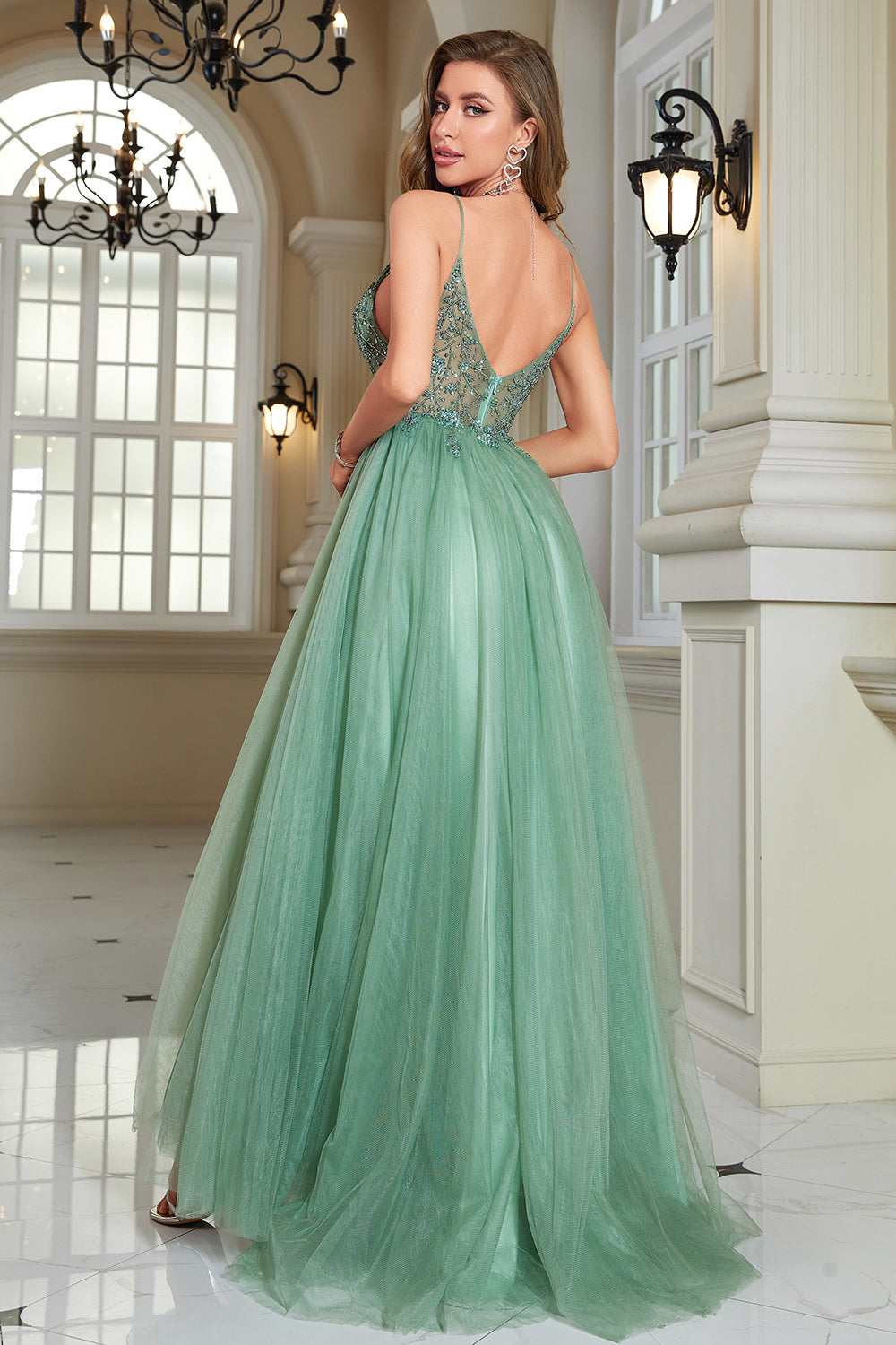 Glittrande Vinröd Pärlstav Lång Tyll Balklänning med slits