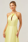 Gul En Linje Halter Cut Out Backless Lång Brudtärna Klänning Med Blomma