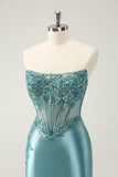 Glitter Påfågel Bodycon Axelbandslös Korsett Appliques Homecoming Klänning