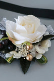 Lyxigt svart vitt Homecoming handledskorsage och Boutonniere set för män