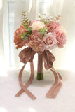 mörklila bröllop hand, blommor