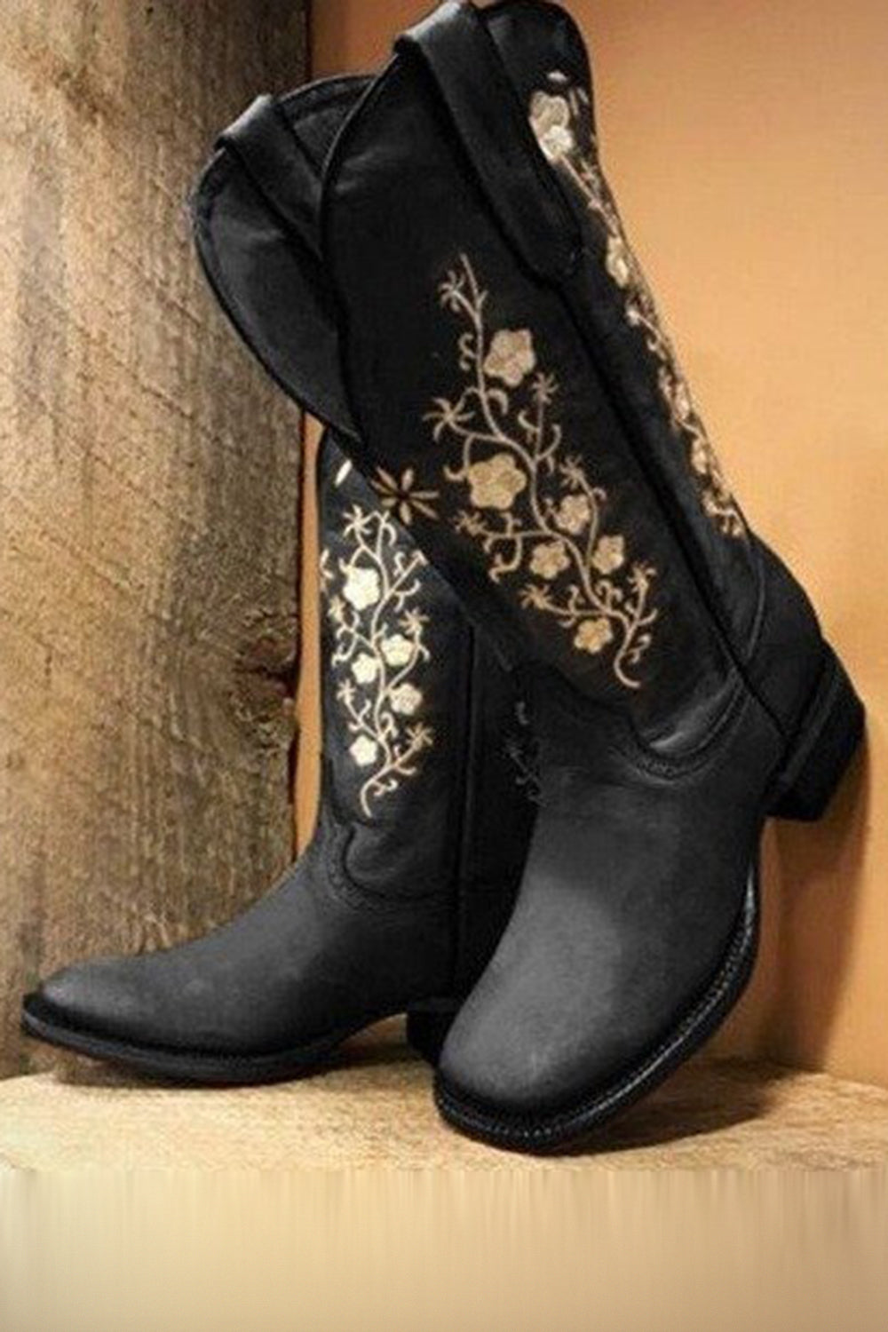 Svarta Broderade Chunky Heel Mid Calf Western Stövlar