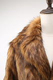 Brun skårad kavajslag lång mäns Shearling kappa med knappar