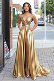 Metallic Satin A Line Plisserad V-ringning Guld Prom Klänning med slits